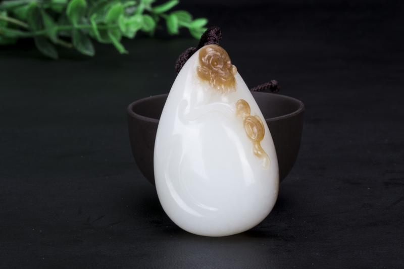 黄金首饰行业趋势洞察：传统与现代交织的艺术